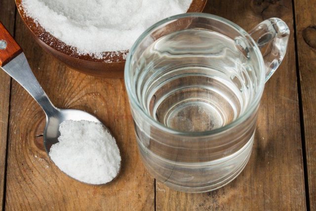 Разкриване на ползите от солена вода за здравето на устната кухина