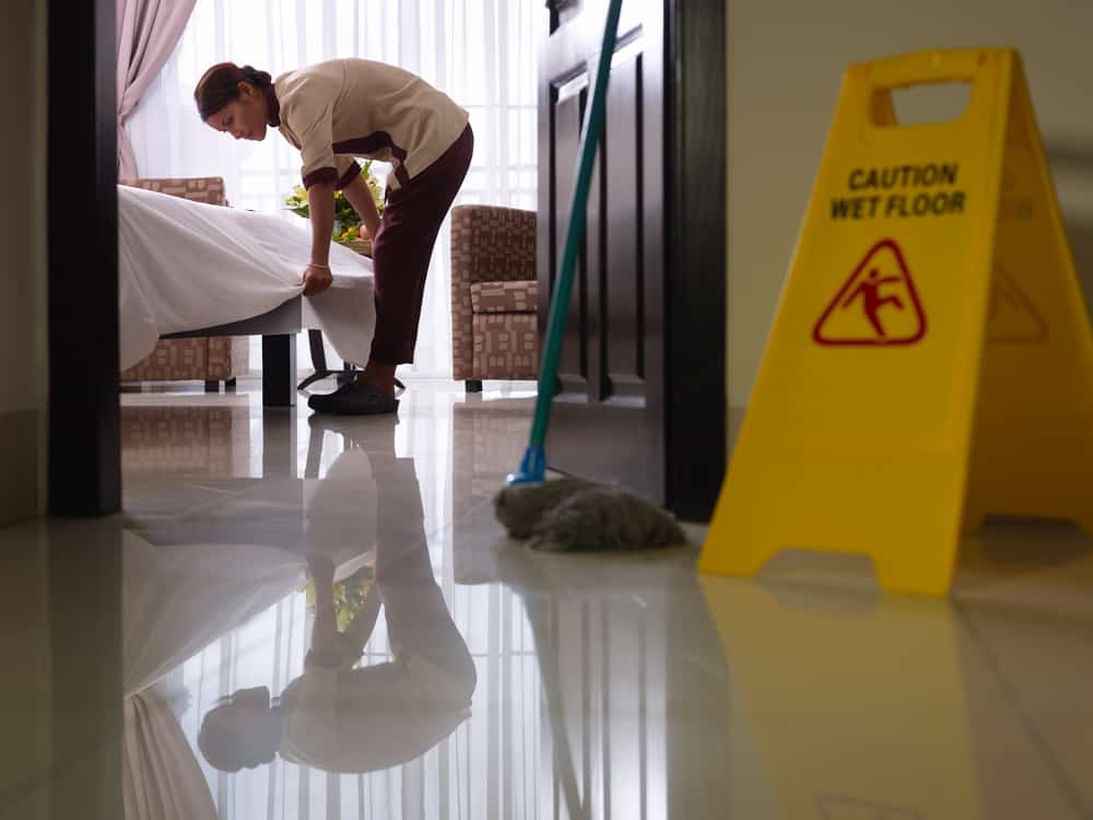 5 نصائح لتنظيف المنزل ضد الضرب عندما يضرب الإجهاد