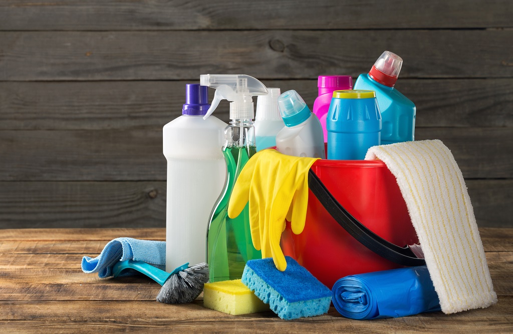 あなたの家の掃除用品は呼吸の問題を引き起こしていますか？