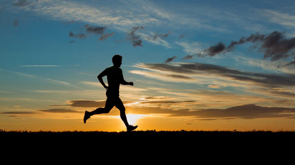 Linee guida e suggerimenti per la corsa per principianti in modo che il corpo non si stanchi rapidamente