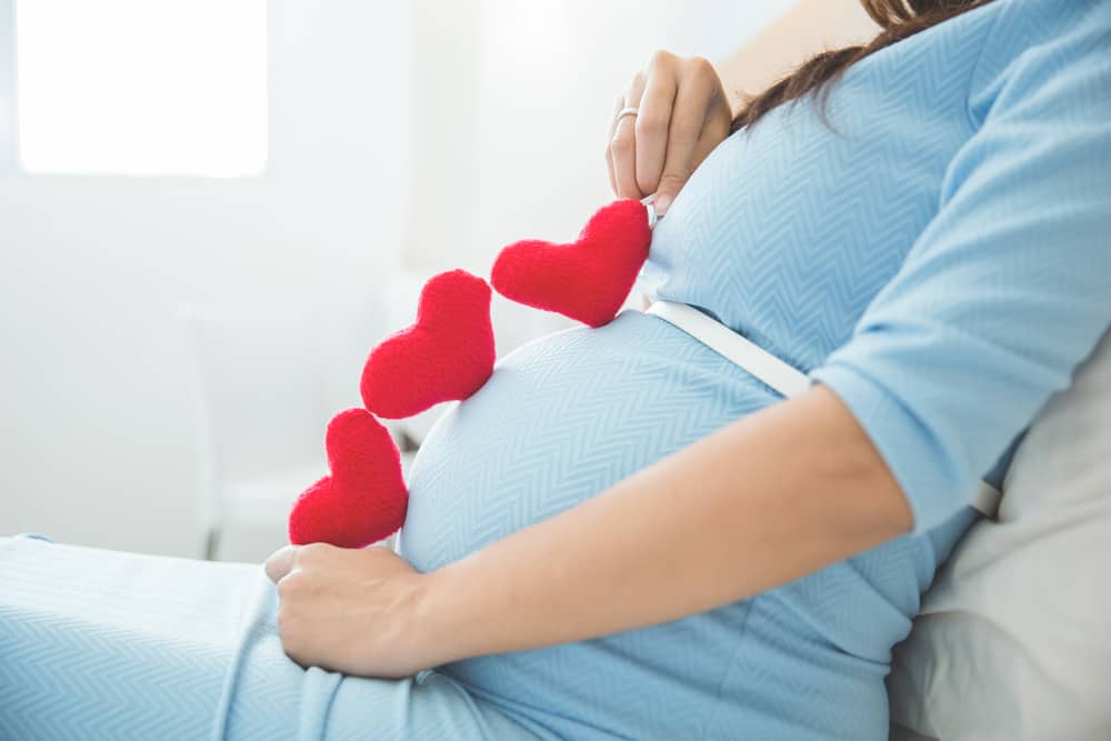 Храни с високо съдържание на фолиева киселина, ключът към предотвратяване на аненцефалия от преди бременността