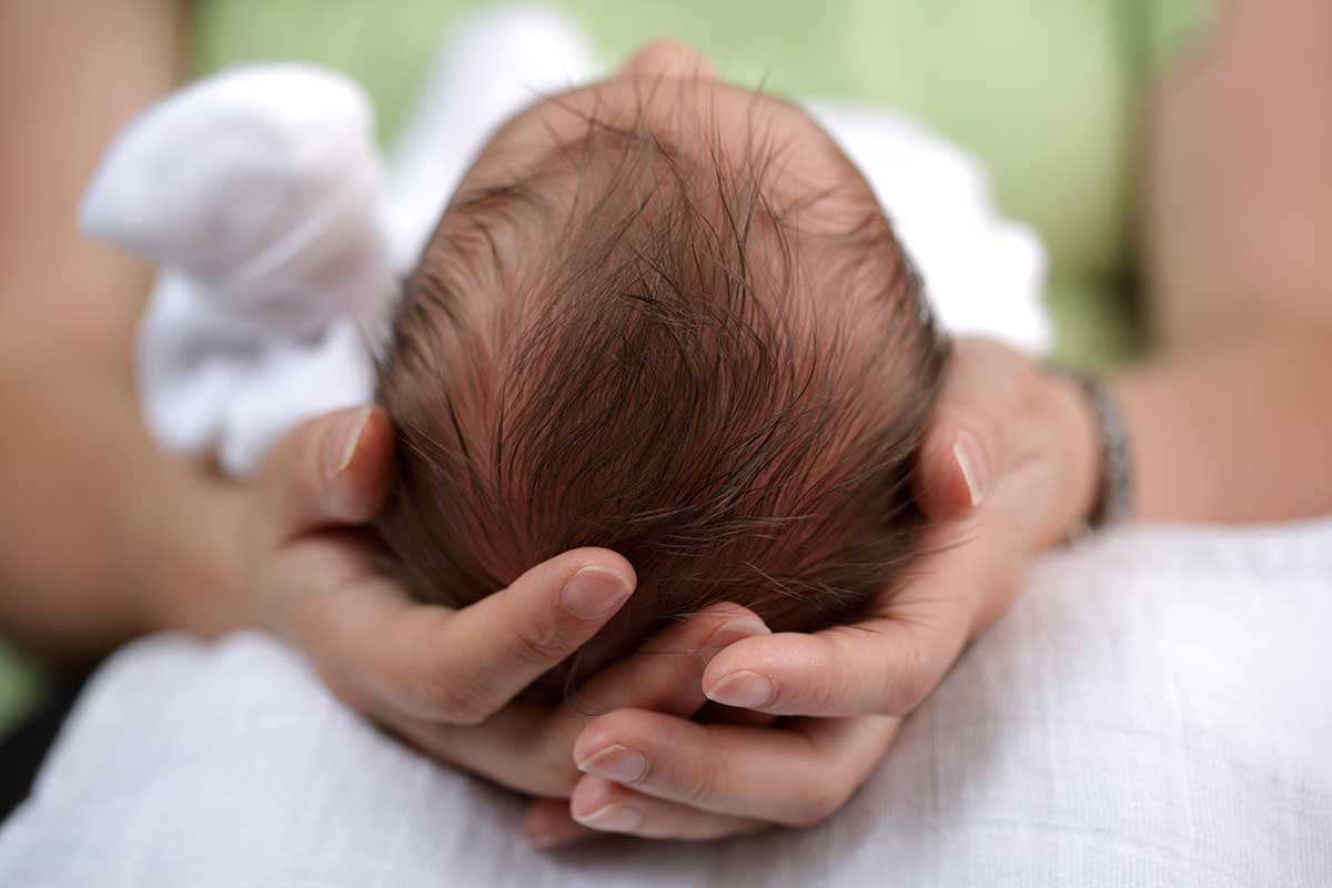 Bilakah rambut bayi mula tumbuh di rahim?