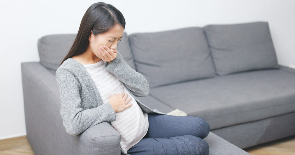 妊娠中のデング熱の症状と治療および予防を認識する