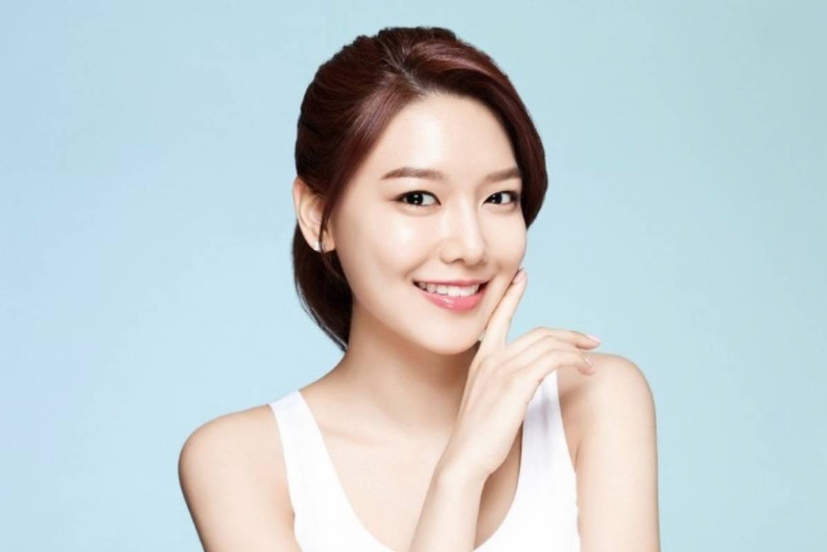 الفوائد والآثار الجانبية لـ 10 خطوات من علاج الوجه الطبي الكوري