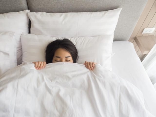 نصائح جيدة للنوم لمحاربة الطقس شديد البرودة