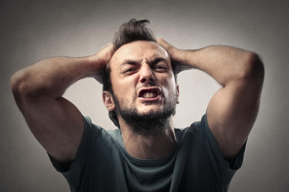 Защо гневът може да причини главоболие?