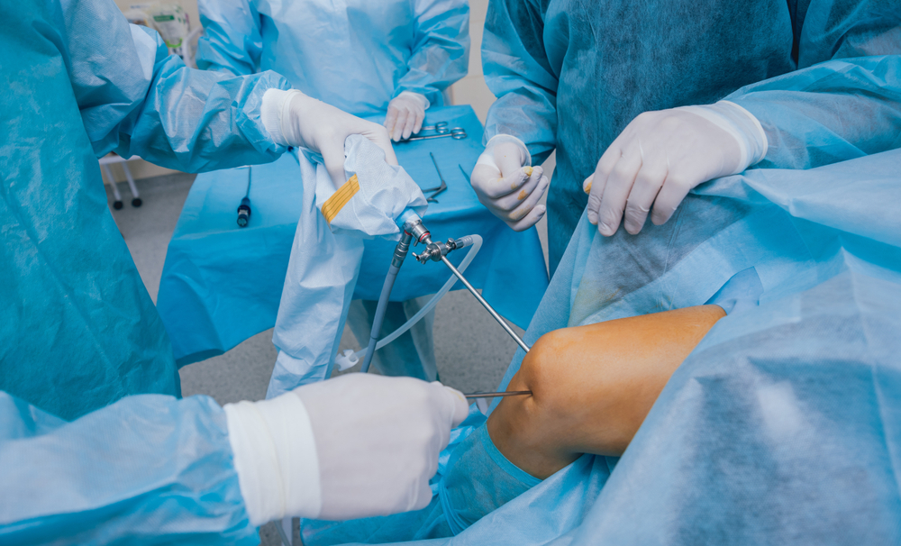 膝関節鏡検査