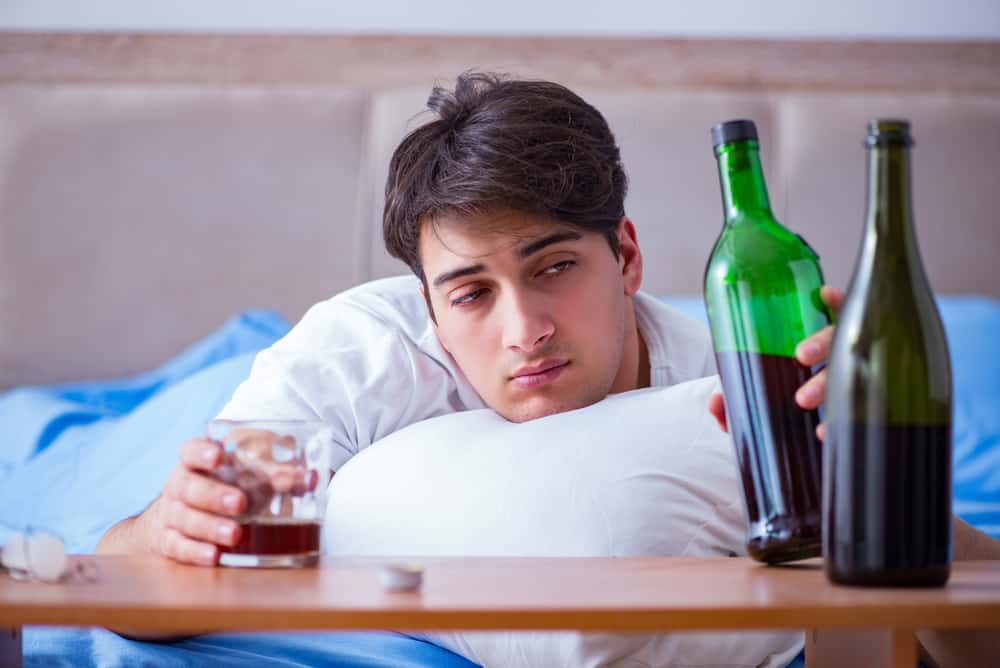 За тези, които обичат да пият алкохол, това е въздействието на алкохола върху мозъчната функция на човека