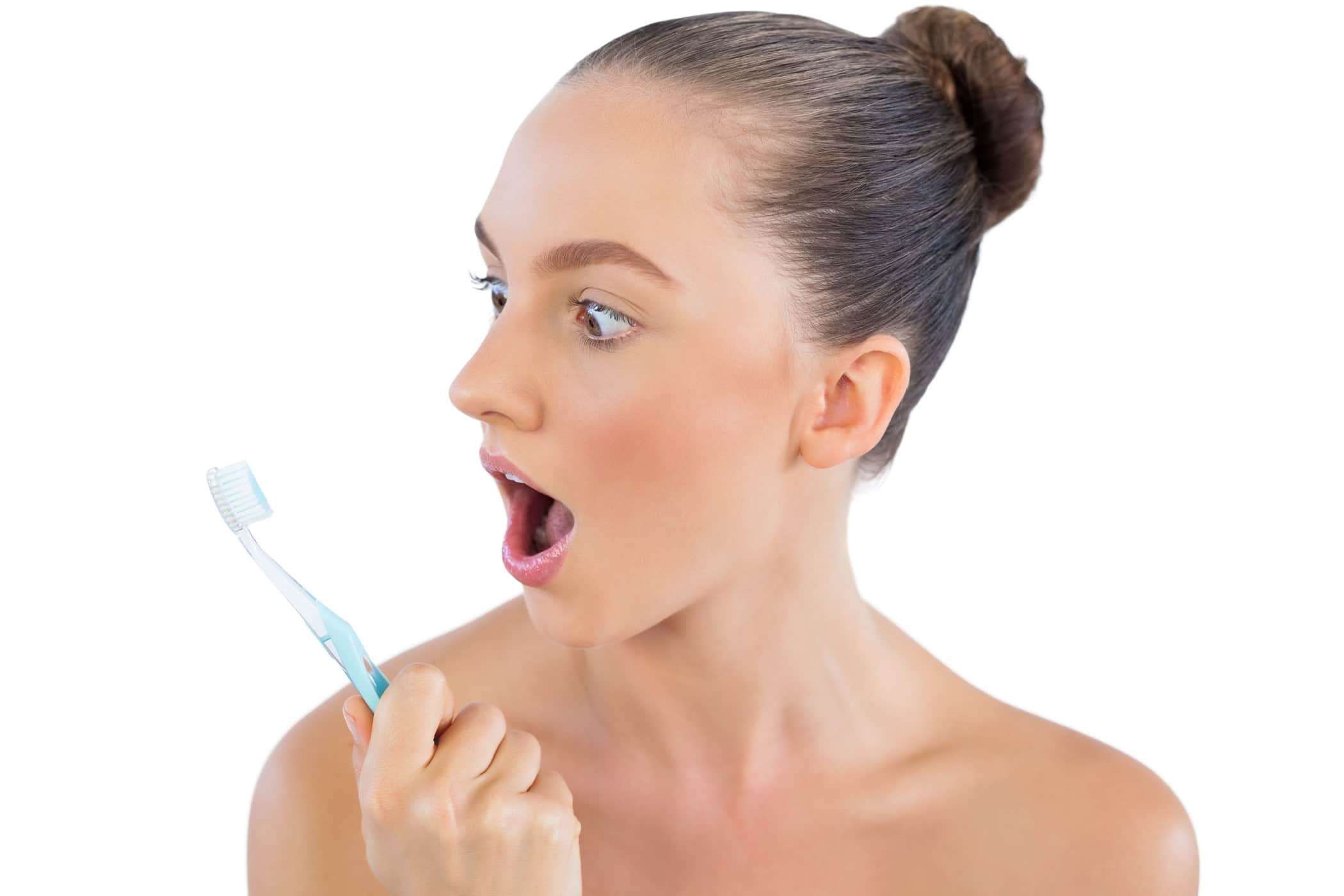 Защо някои хора изпитват гадене при миене на зъби?