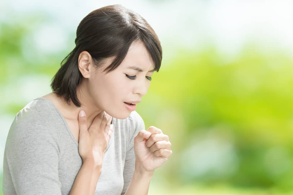 Entrambi attaccano i polmoni, qual è la differenza tra polmonite e bronchite?