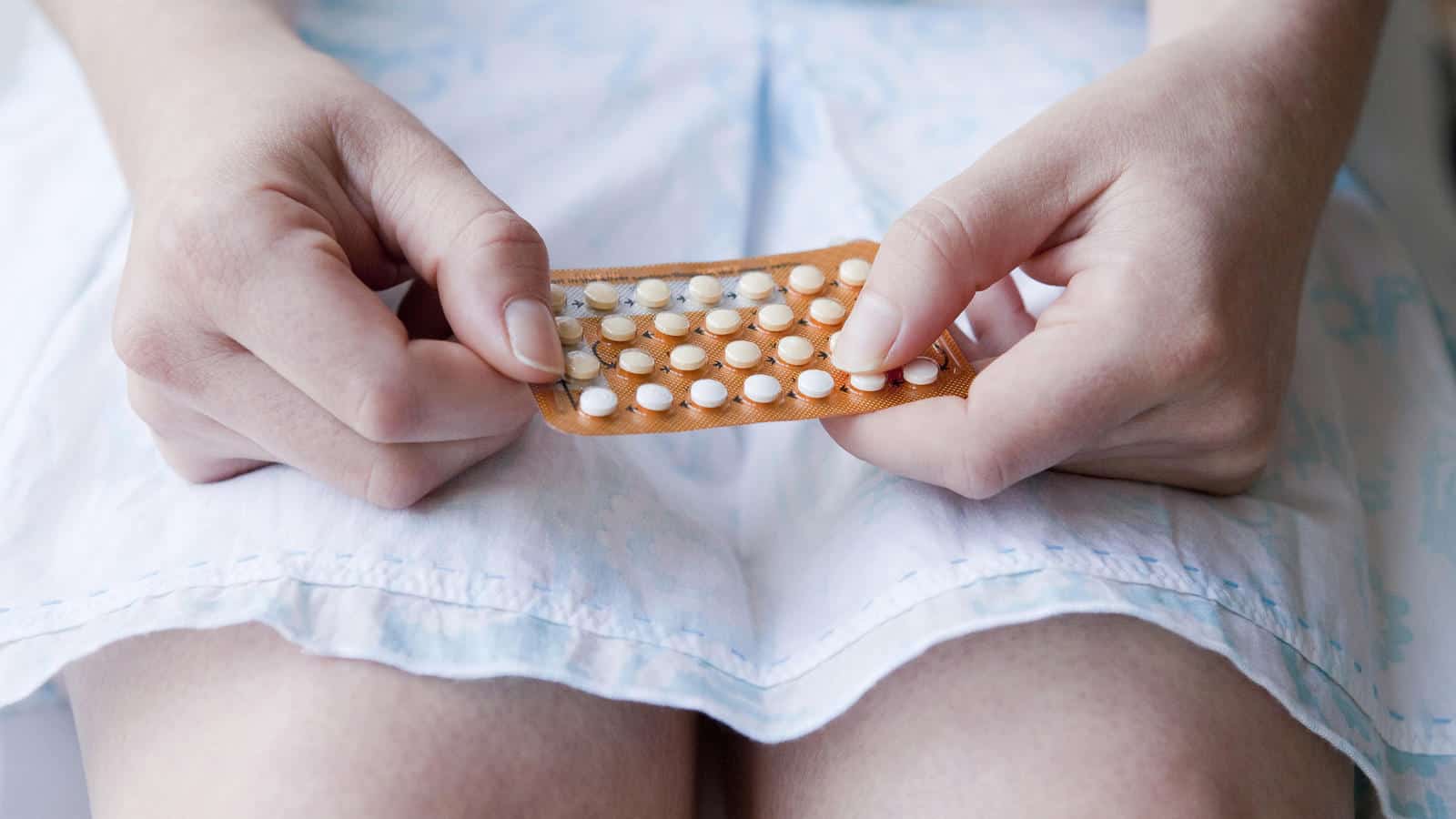 7 cose che possono accadere al tuo corpo se smetti di prendere le pillole anticoncezionali