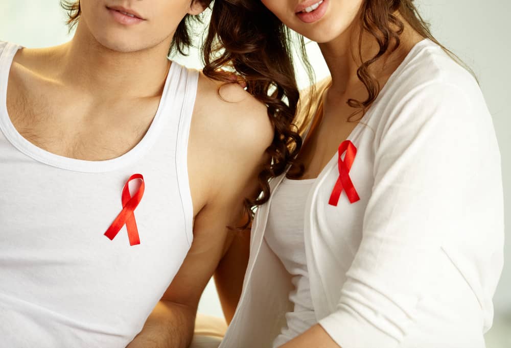 Коригиране на 10 фалшиви мита за ХИВ/СПИН