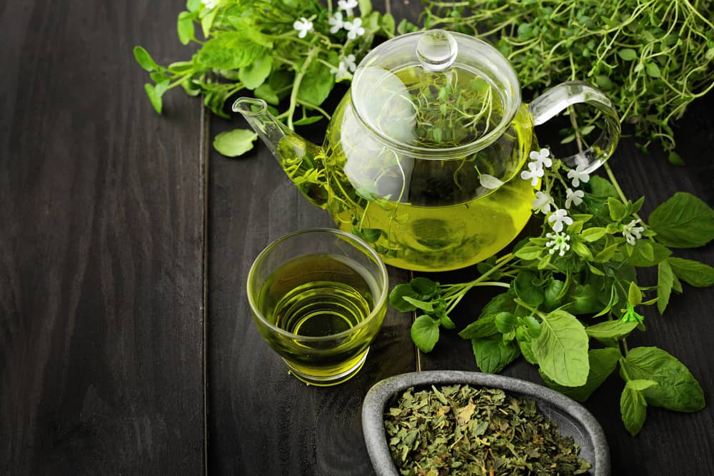 3 فوائد للشاي الأخضر لشعر أكثر صحة