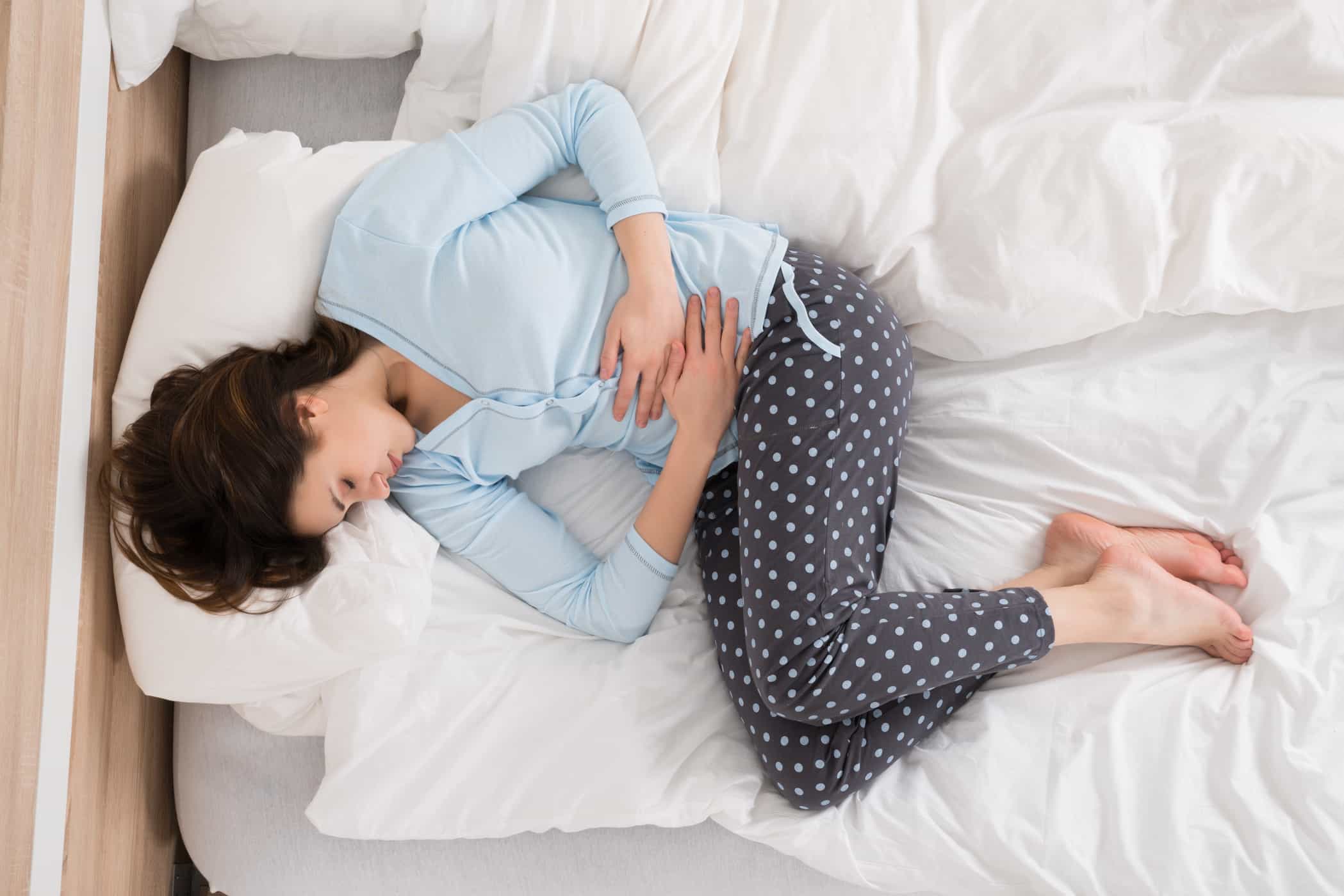 4 طرق لتقليل آلام الدورة الشهرية بسبب بطانة الرحم