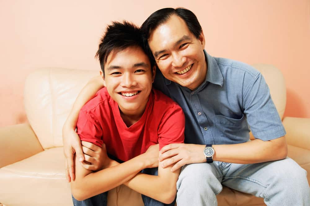 3 Cara Menjadi Tokoh Bapa yang Baik untuk Anak-anak