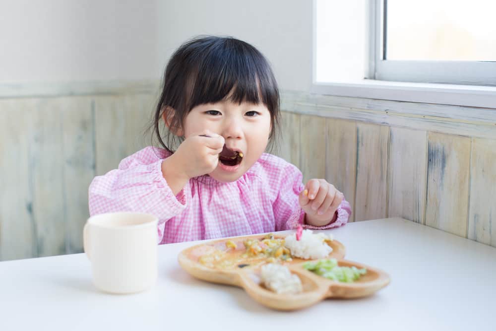 Bilakah Waktu Makan Malam Terbaik untuk Kanak-kanak?