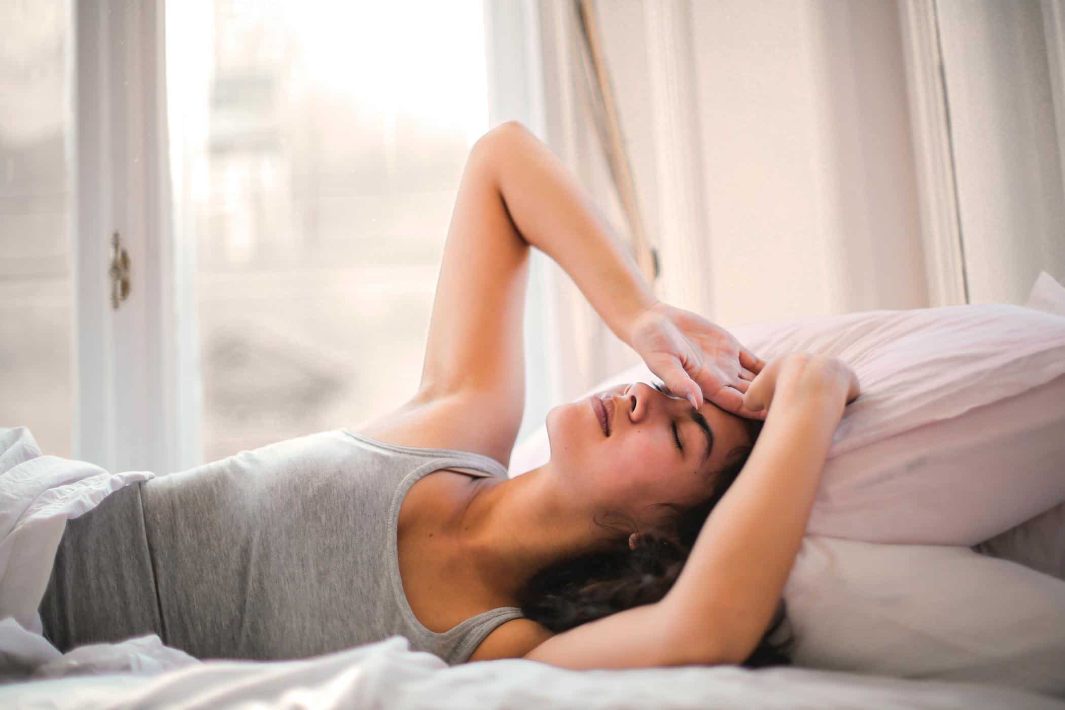 Запознаване с инерцията на съня, която ви кара да се сърдите, когато се събудите